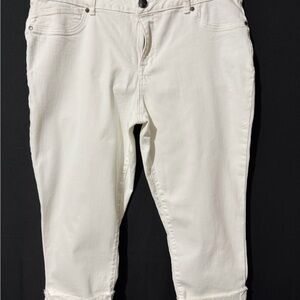 1822 Denim White Cropped Ankle Jeans